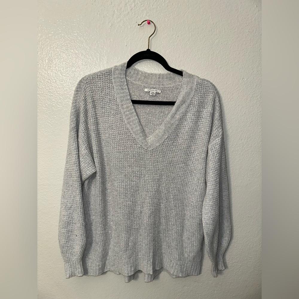 American Eagle Gray V-Neck Sweater with Ribbed Knit